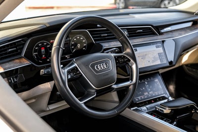 2019 Audi e-tron Prestige quattro