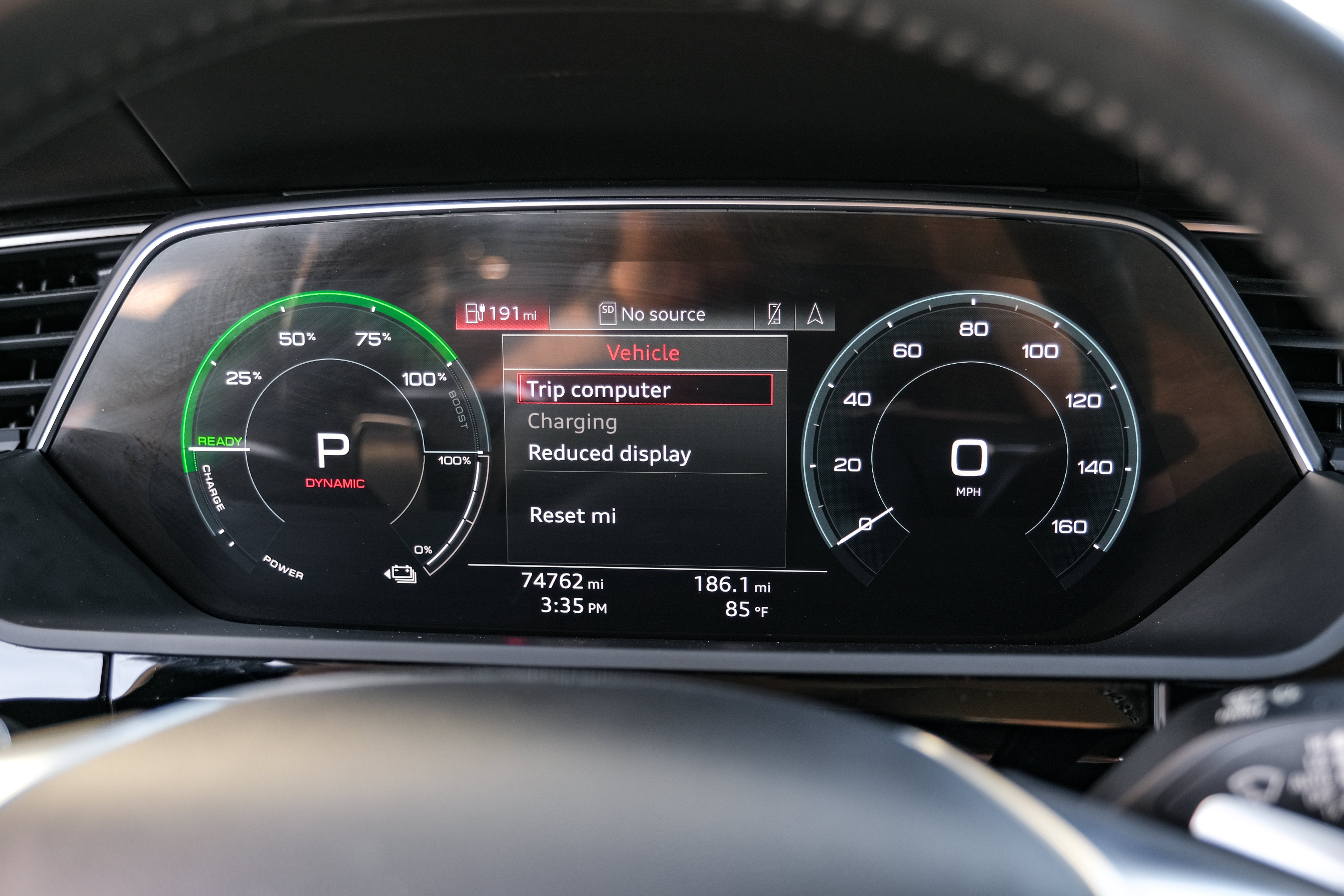 2019 Audi e-tron Prestige quattro
