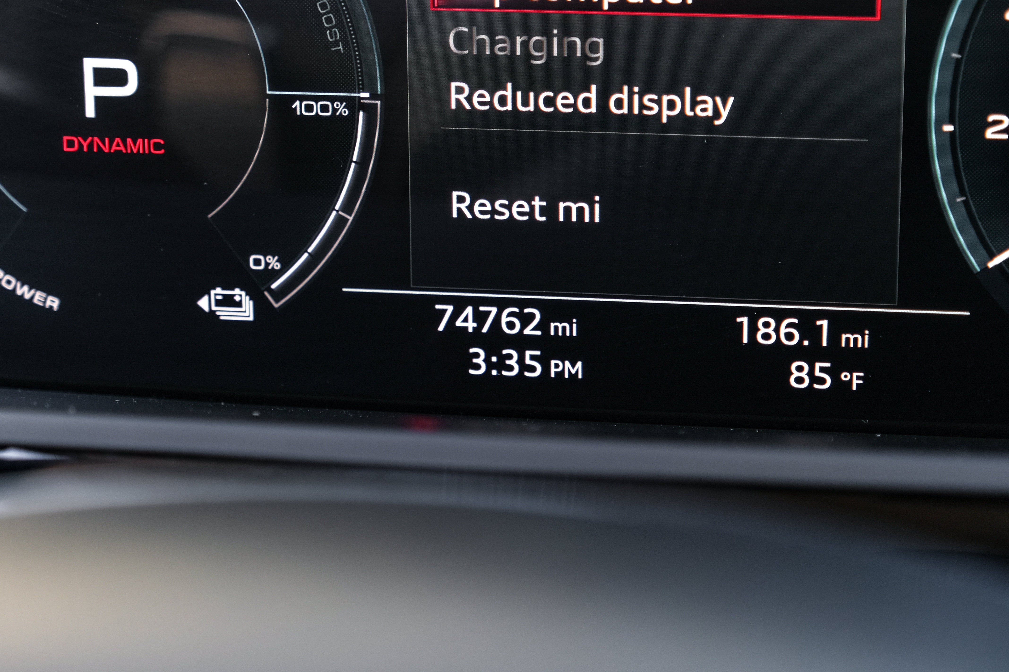 2019 Audi e-tron Prestige quattro
