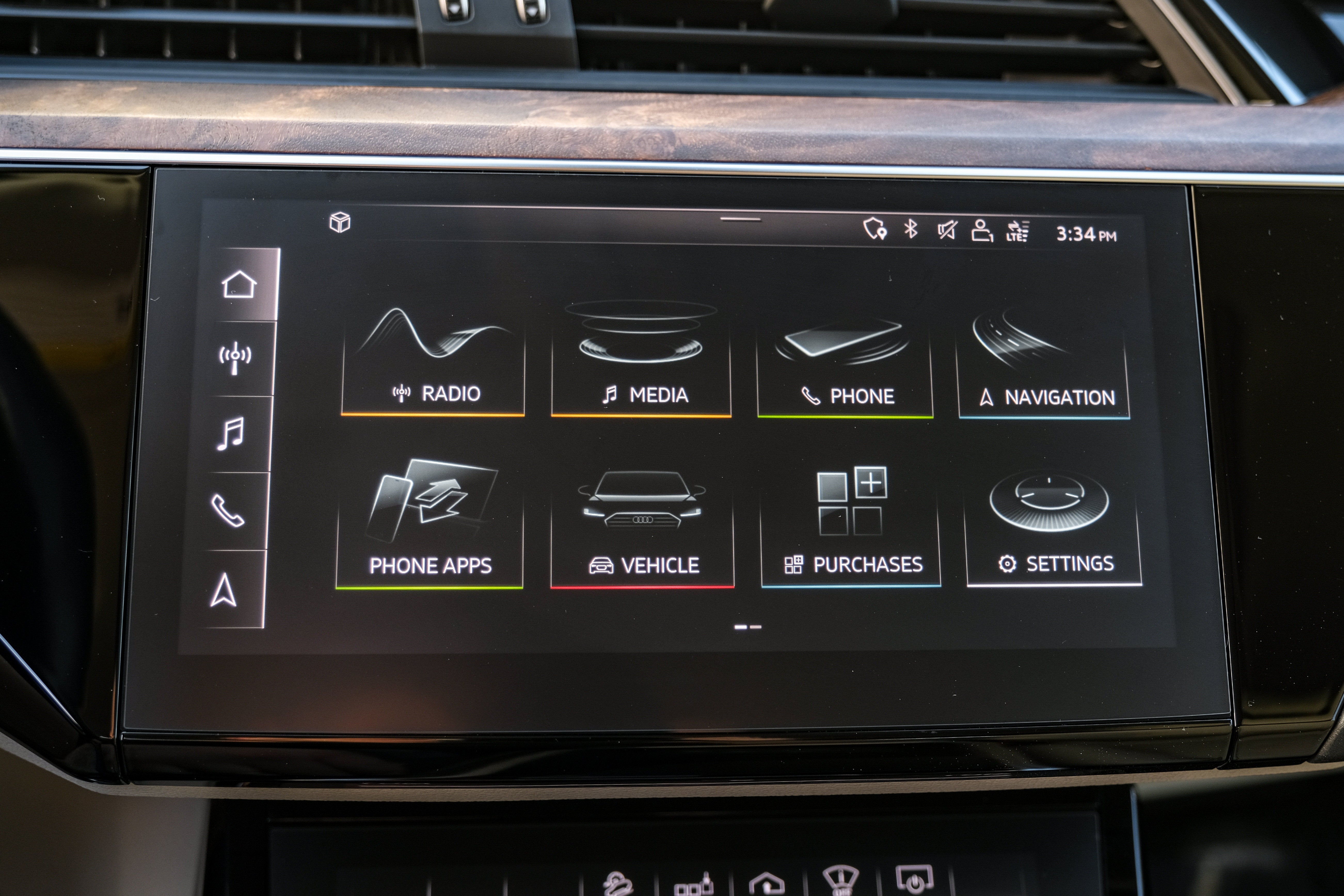 2019 Audi e-tron Prestige quattro