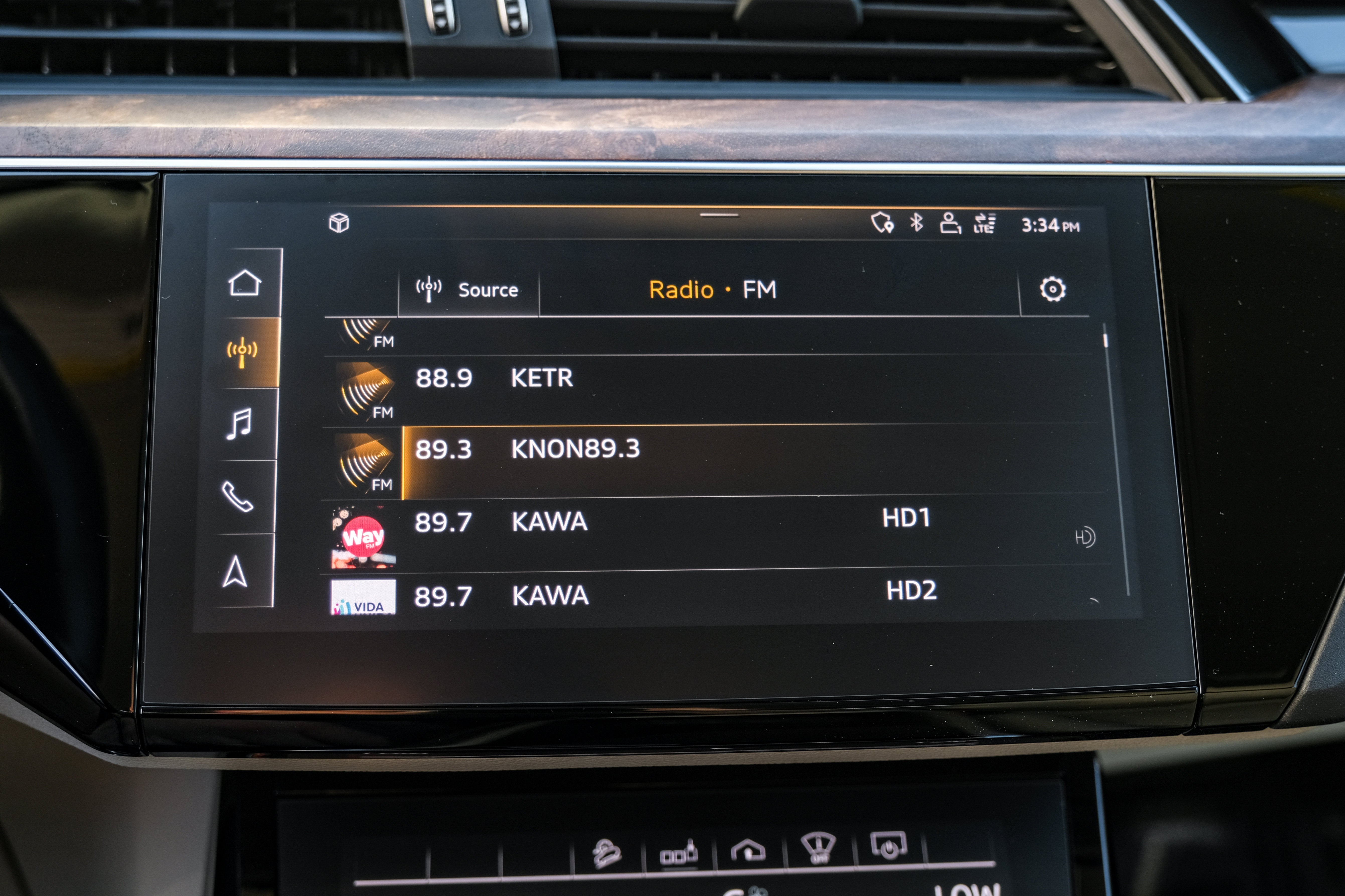 2019 Audi e-tron Prestige quattro