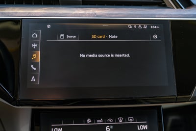 2019 Audi e-tron Prestige quattro