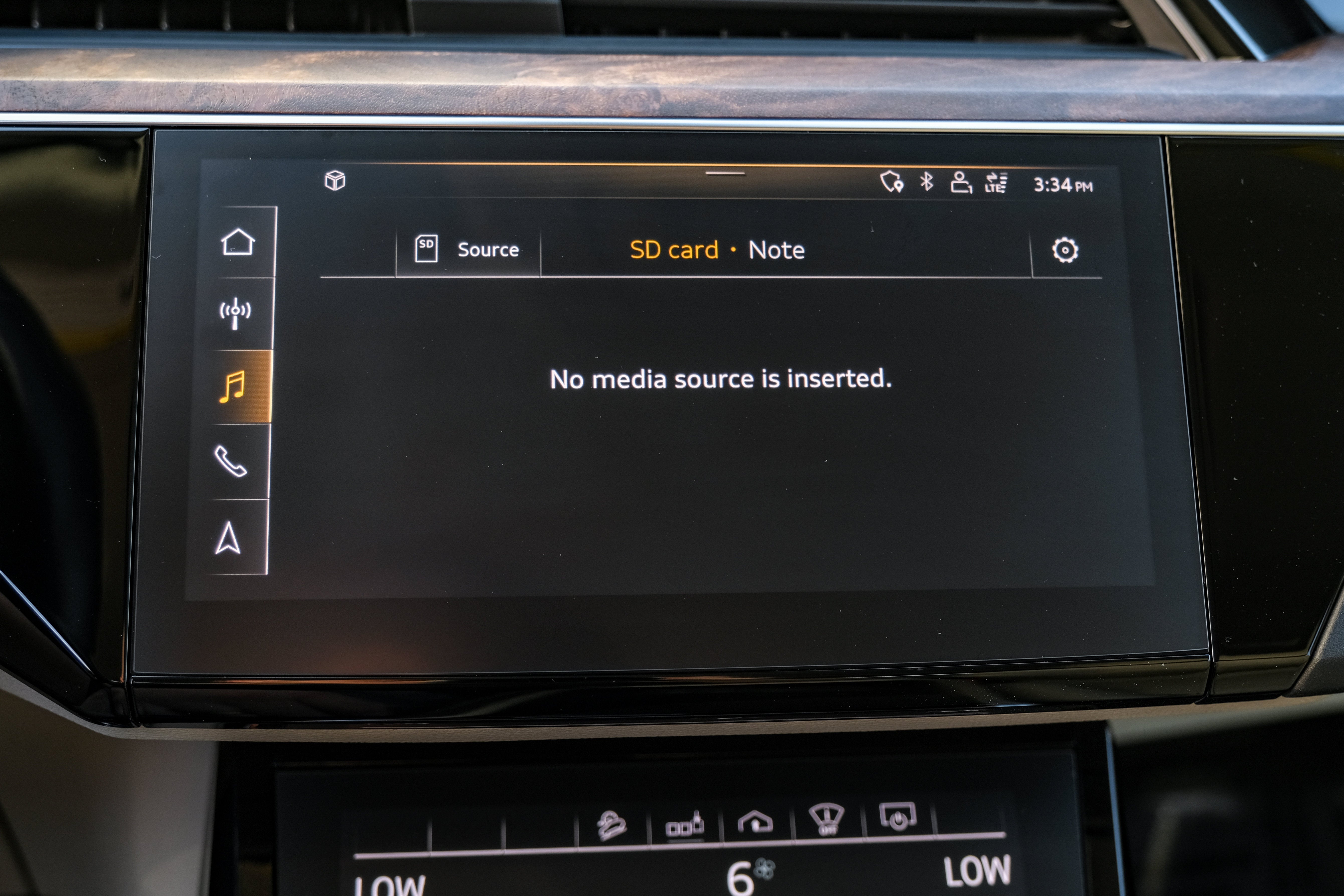 2019 Audi e-tron Prestige quattro