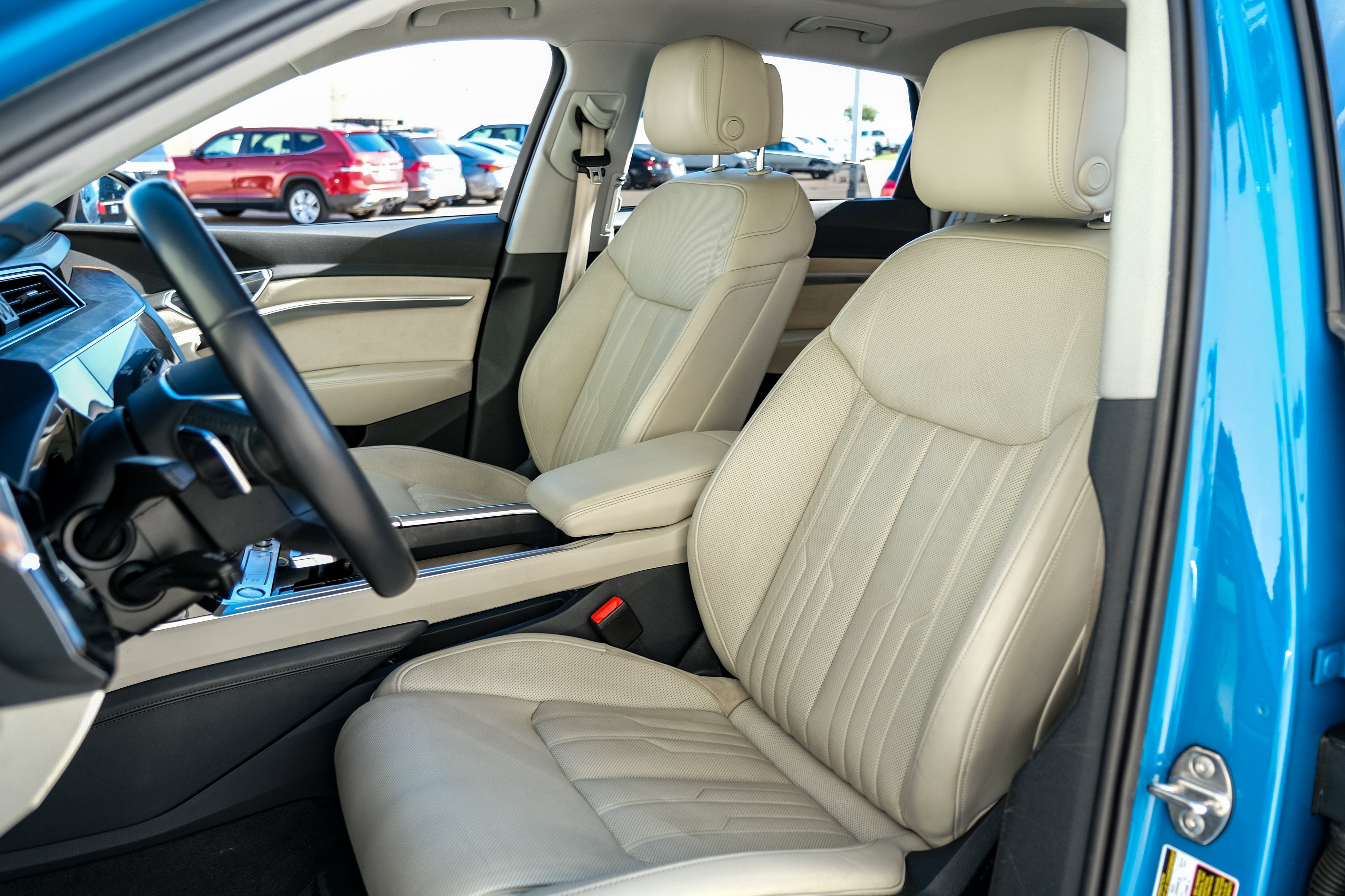 2019 Audi e-tron Prestige quattro