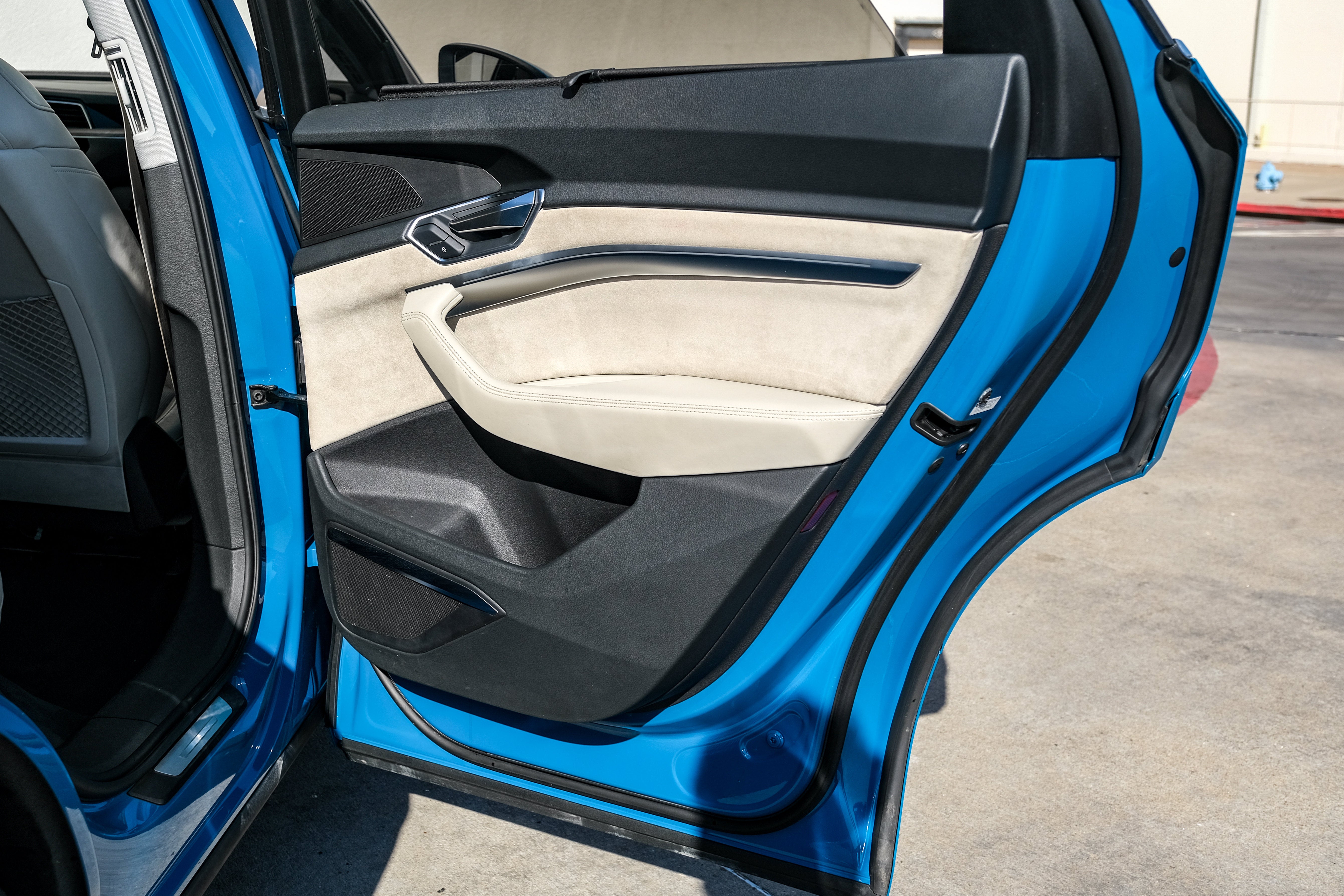 2019 Audi e-tron Prestige quattro