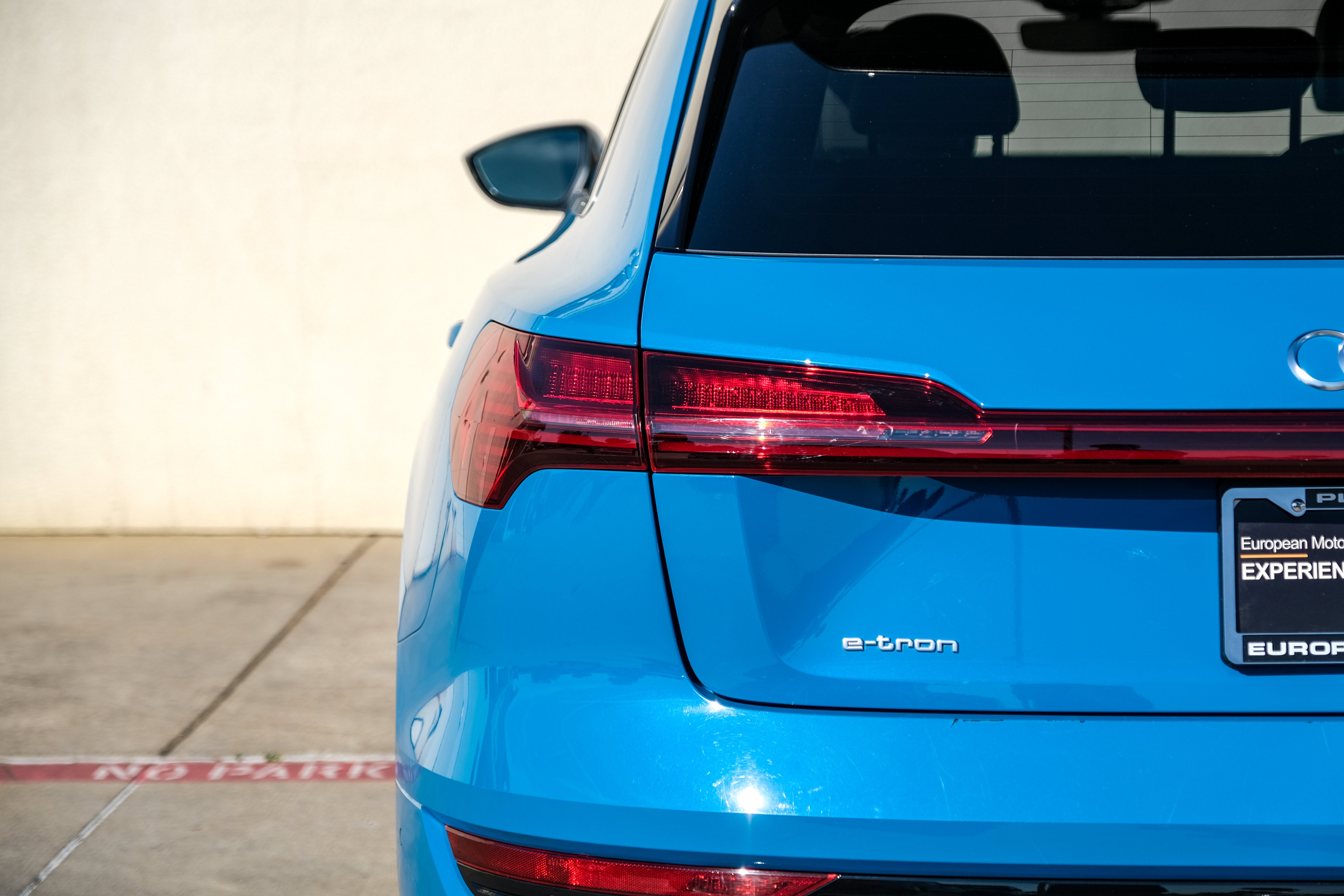 2019 Audi e-tron Prestige quattro