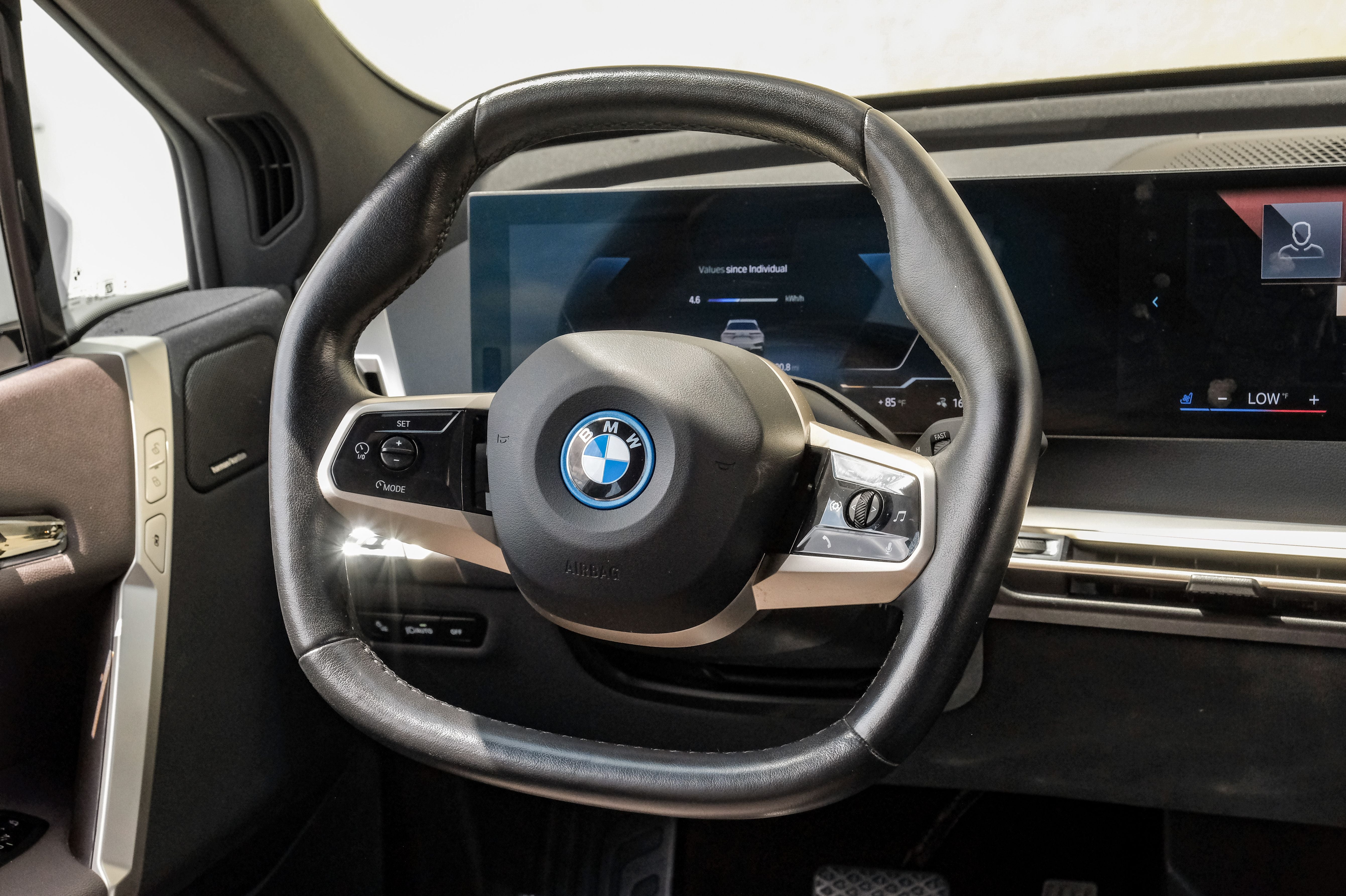 2022 BMW iX xDrive50