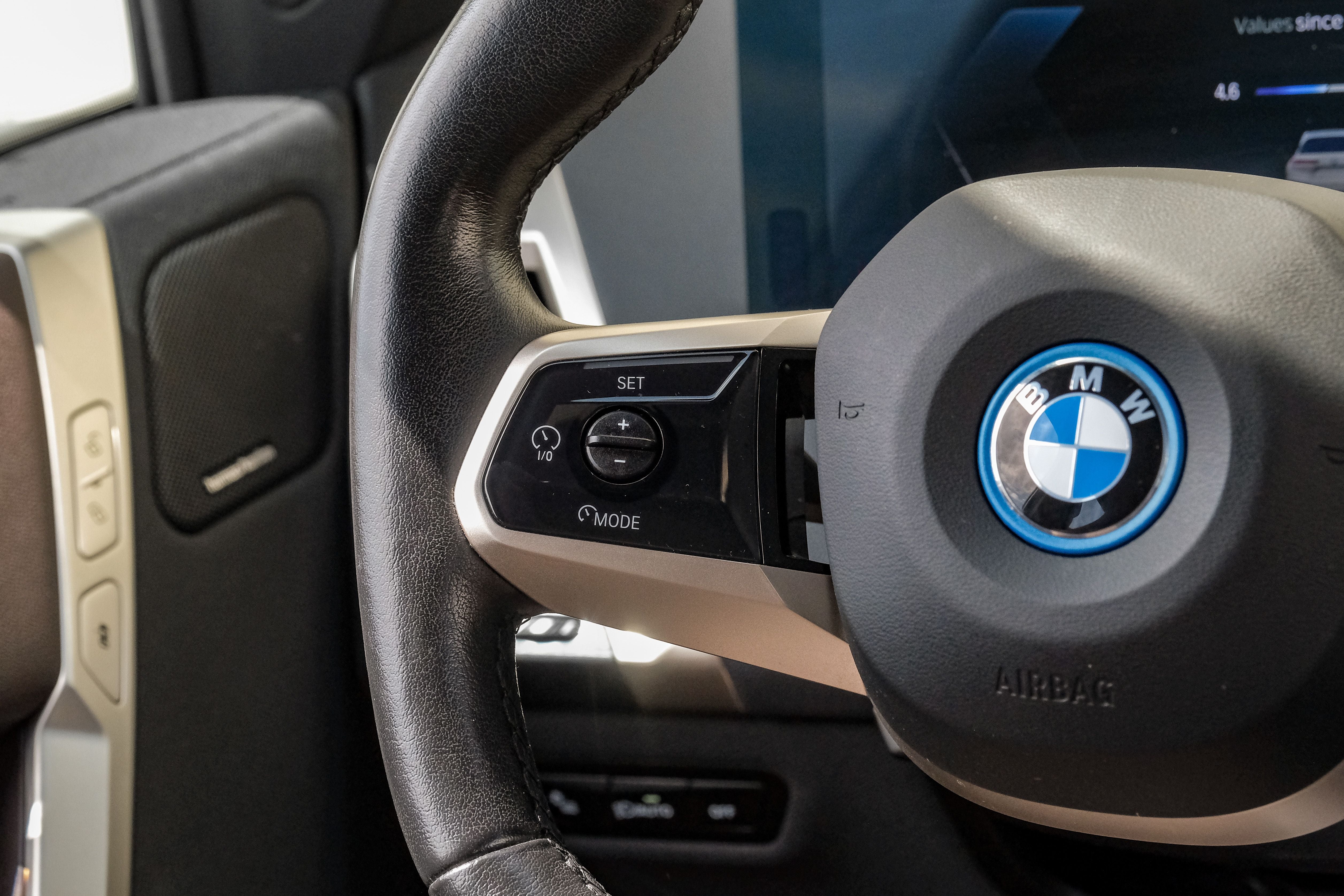 2022 BMW iX xDrive50