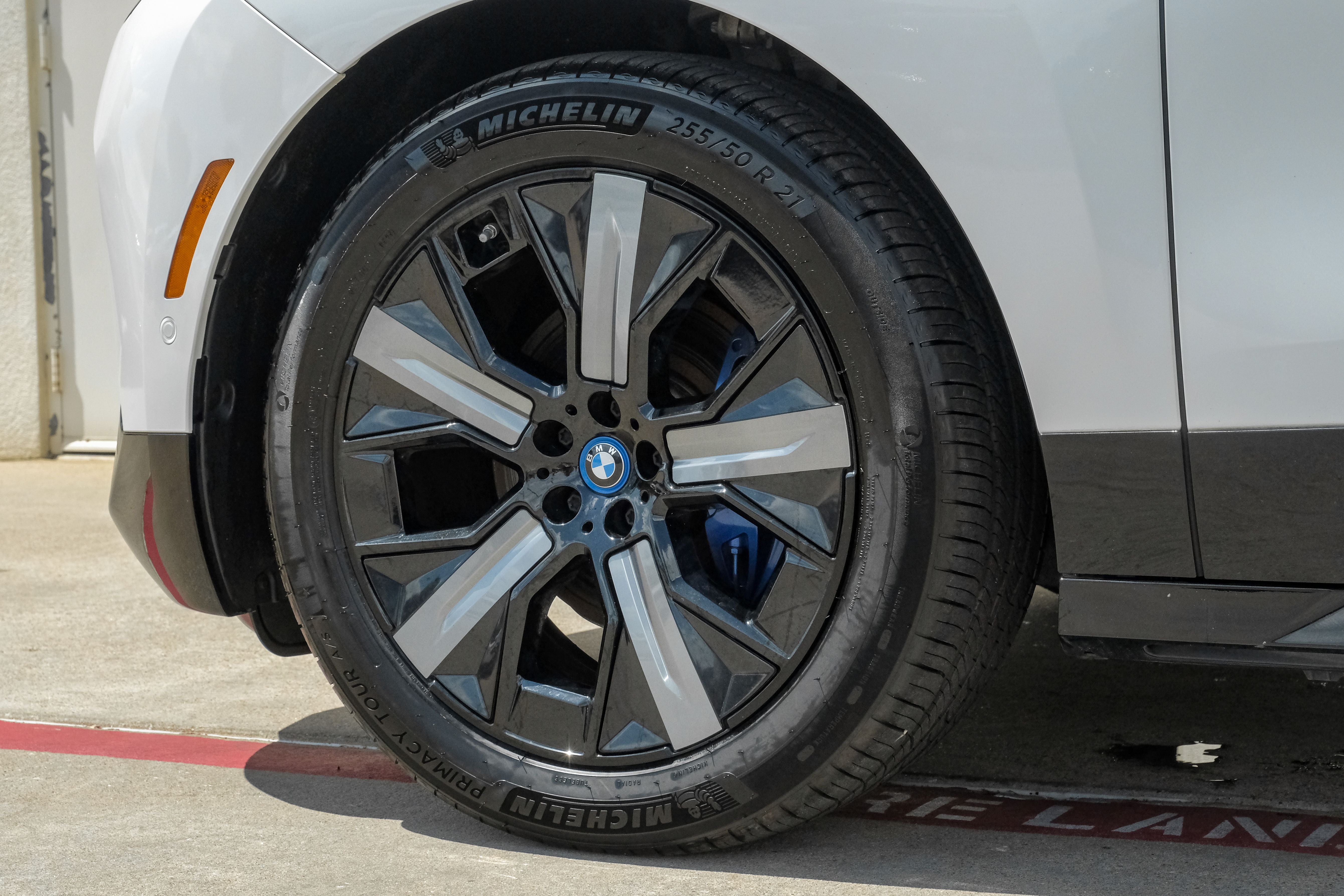 2022 BMW iX xDrive50