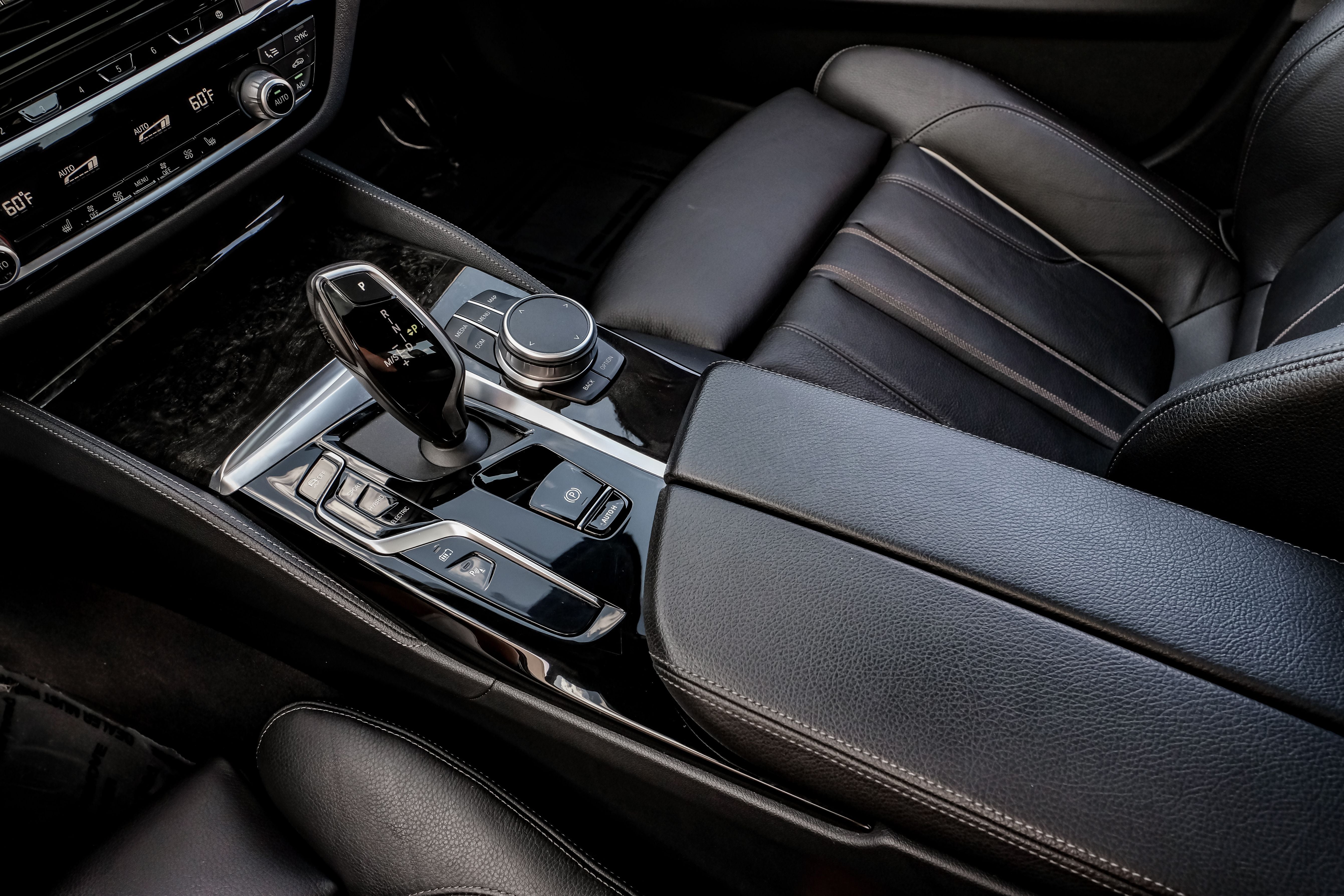 2022 BMW 5 Series 530e iPerformance
