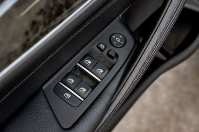 2022 BMW 5 Series 530e iPerformance