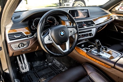 2018 BMW 7 Series 740i