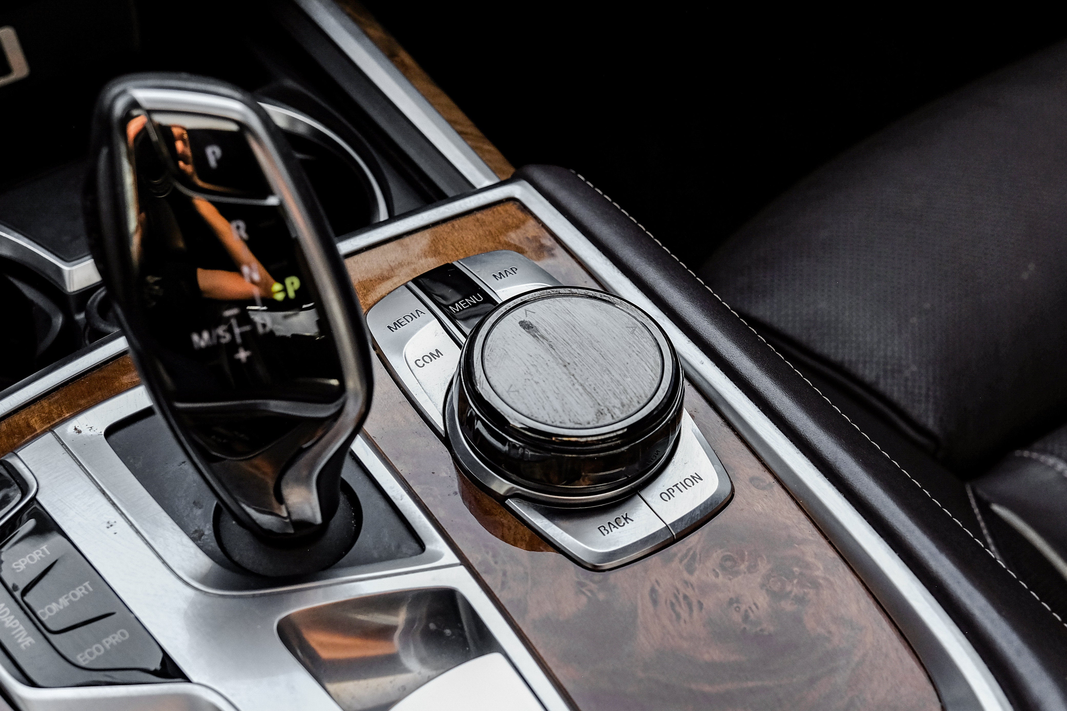 2018 BMW 7 Series 740i