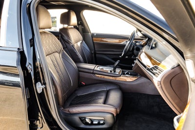 2018 BMW 7 Series 740i