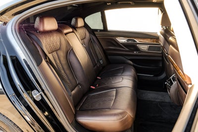2018 BMW 7 Series 740i