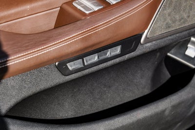 2018 BMW 7 Series 740i