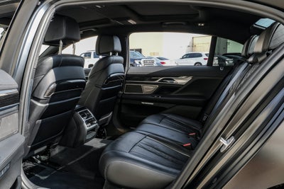2018 BMW 7 Series 750i