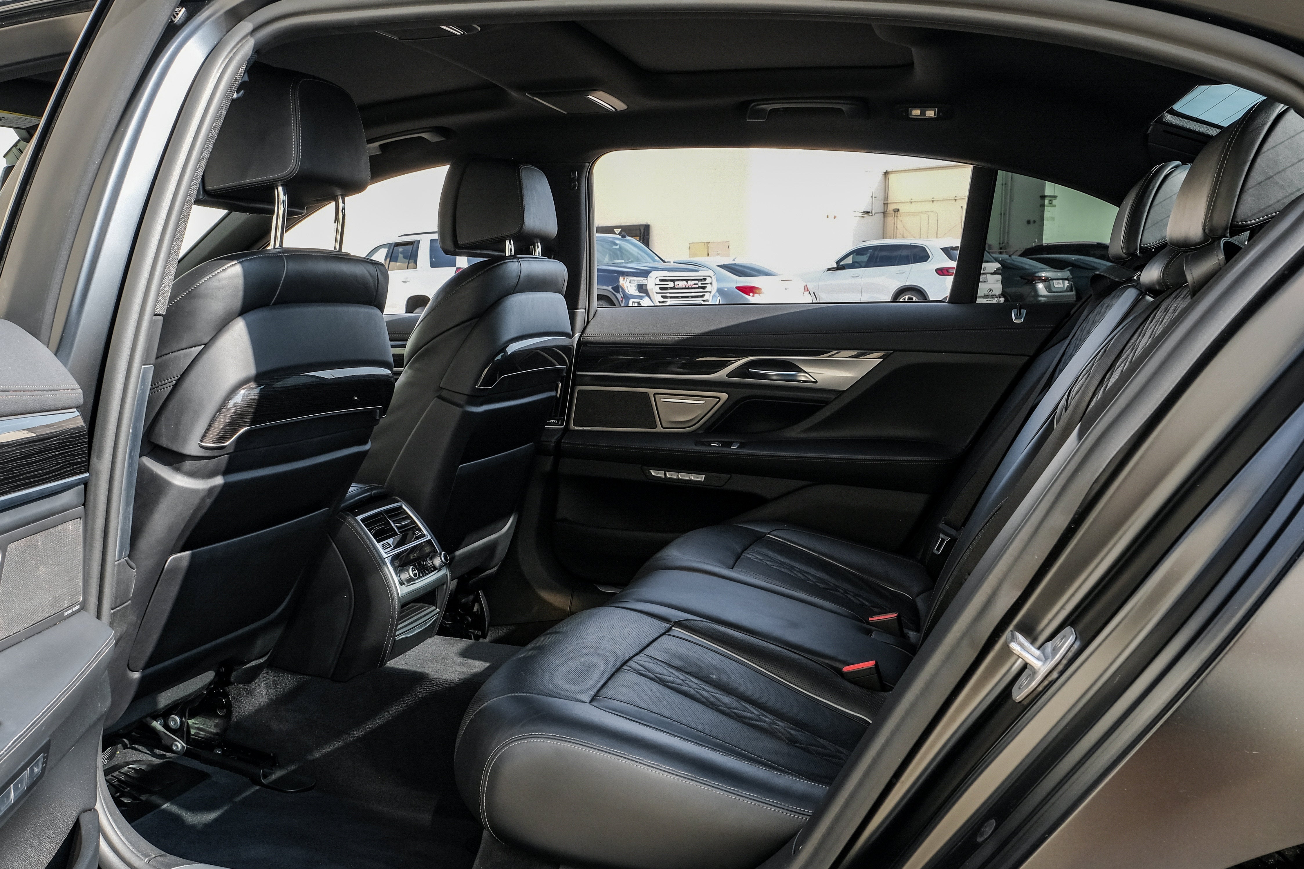 2018 BMW 7 Series 750i