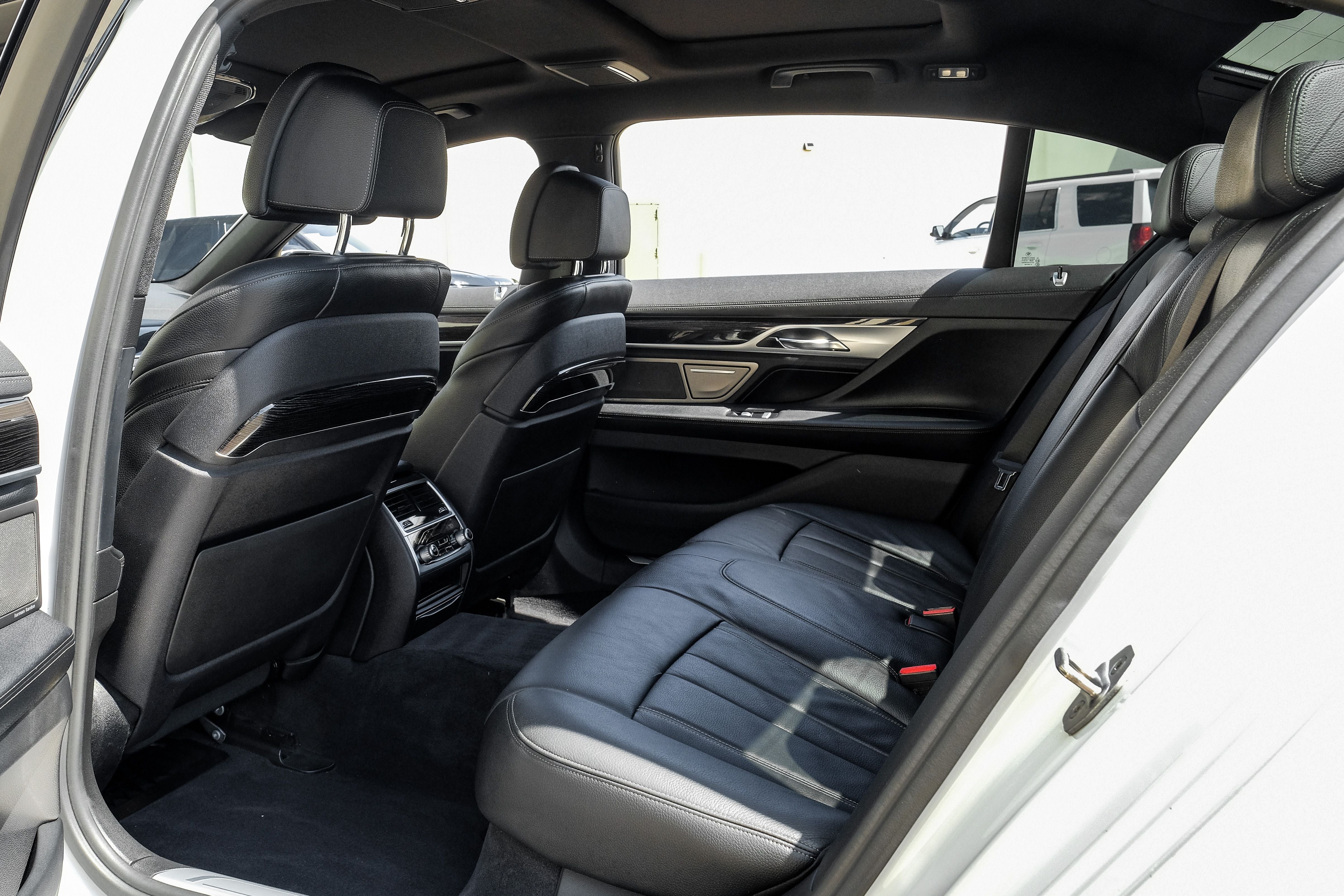 2018 BMW 7 Series 750i