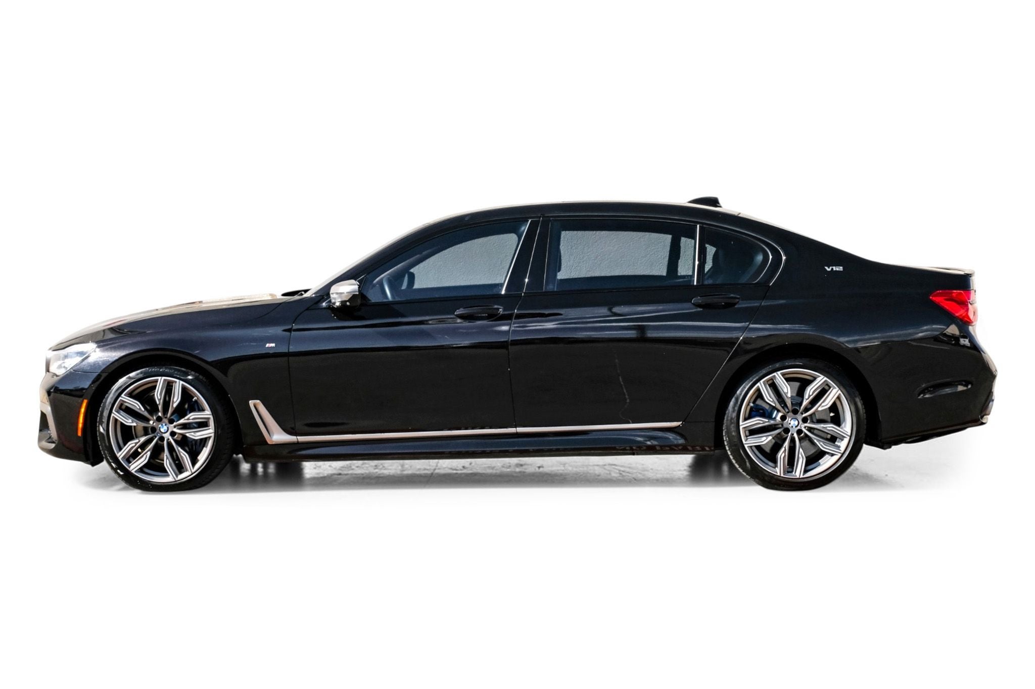2018 BMW 7 Series M760i
