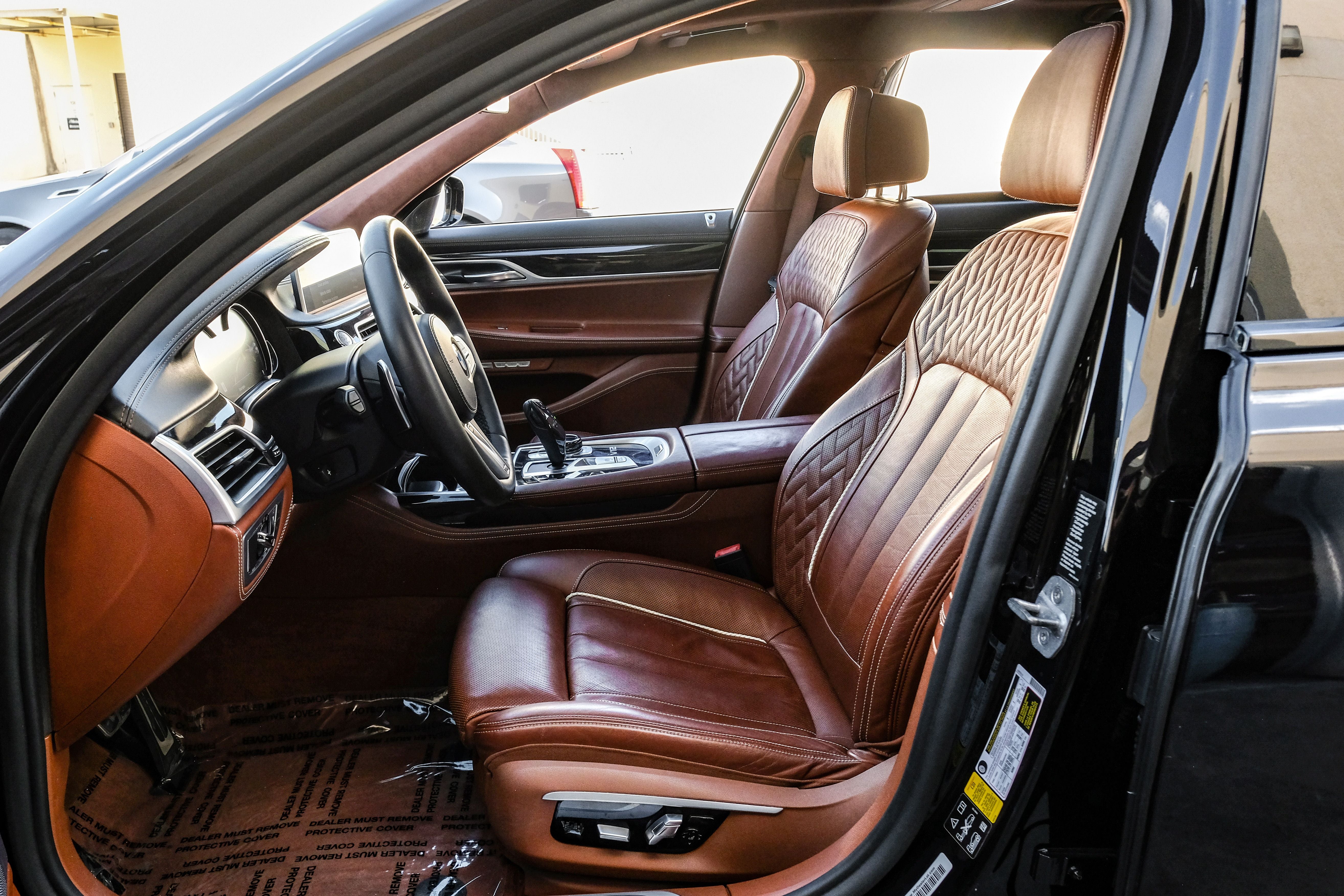 2018 BMW 7 Series M760i