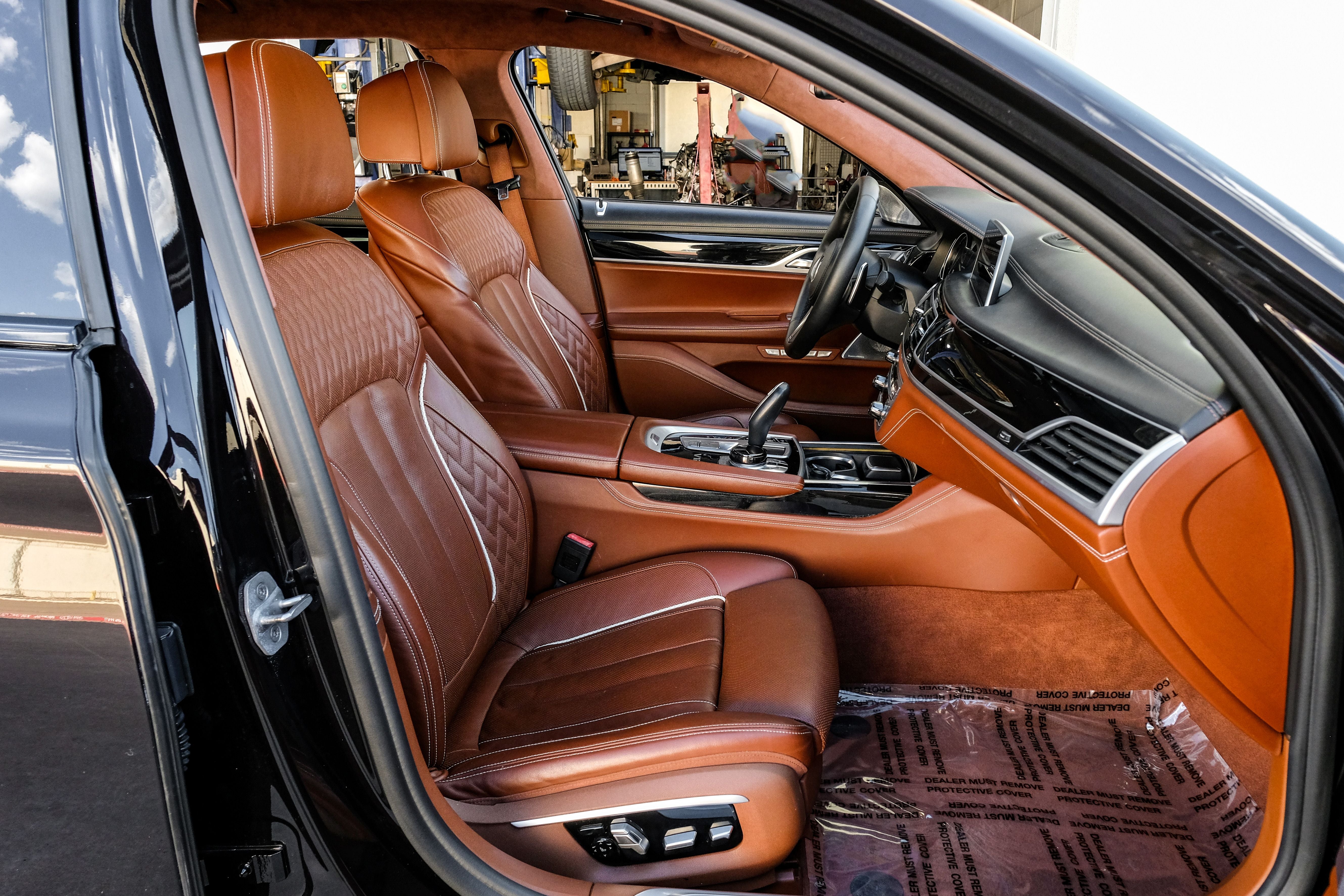 2018 BMW 7 Series M760i