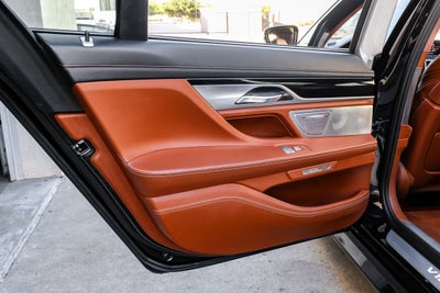 2018 BMW 7 Series M760i