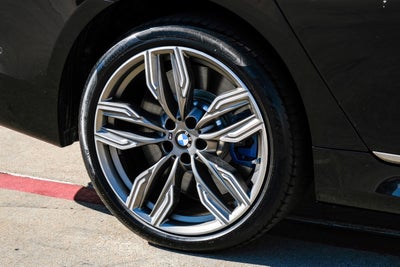2018 BMW 7 Series M760i