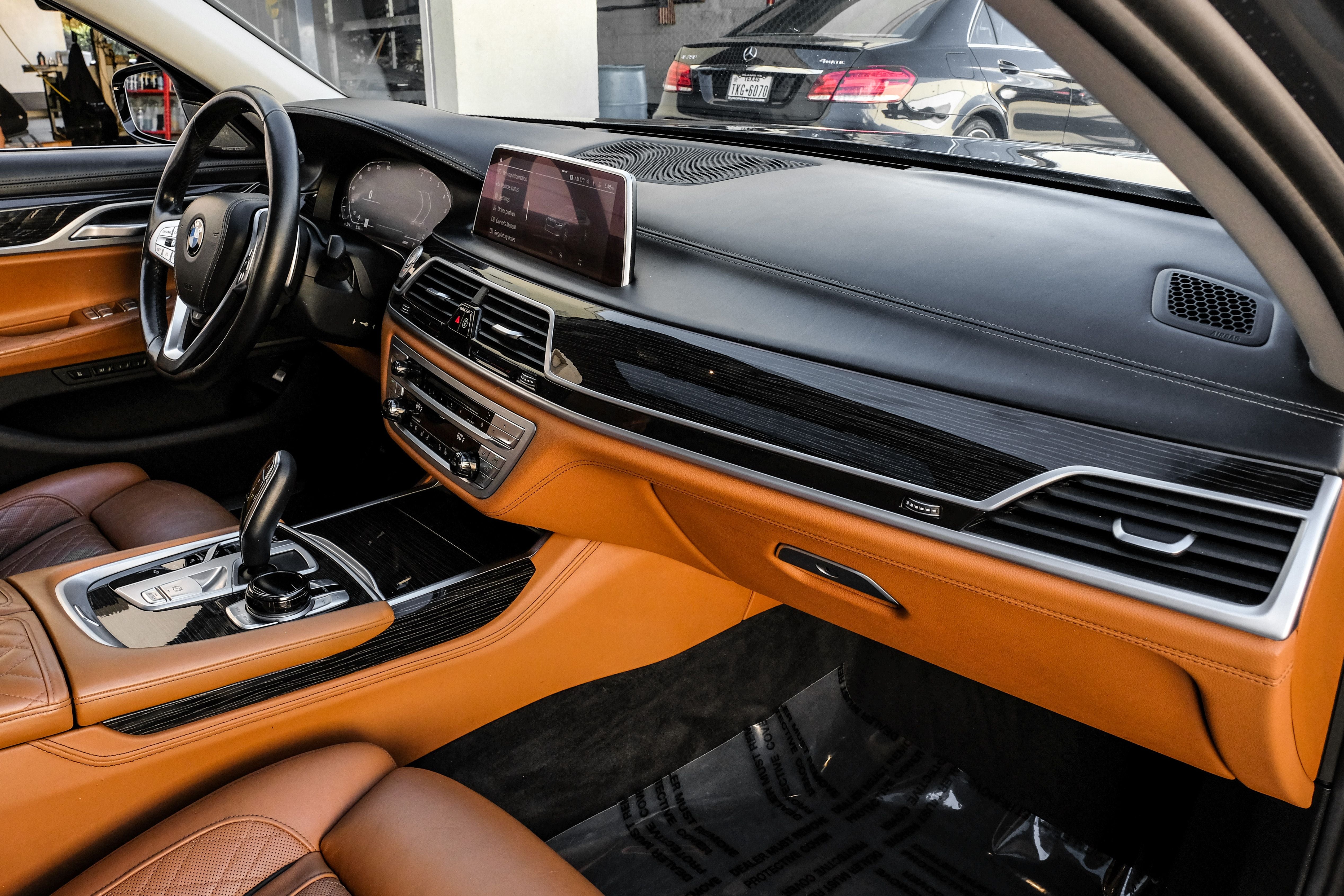 2020 BMW 7 Series 740i