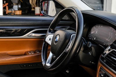 2020 BMW 7 Series 740i