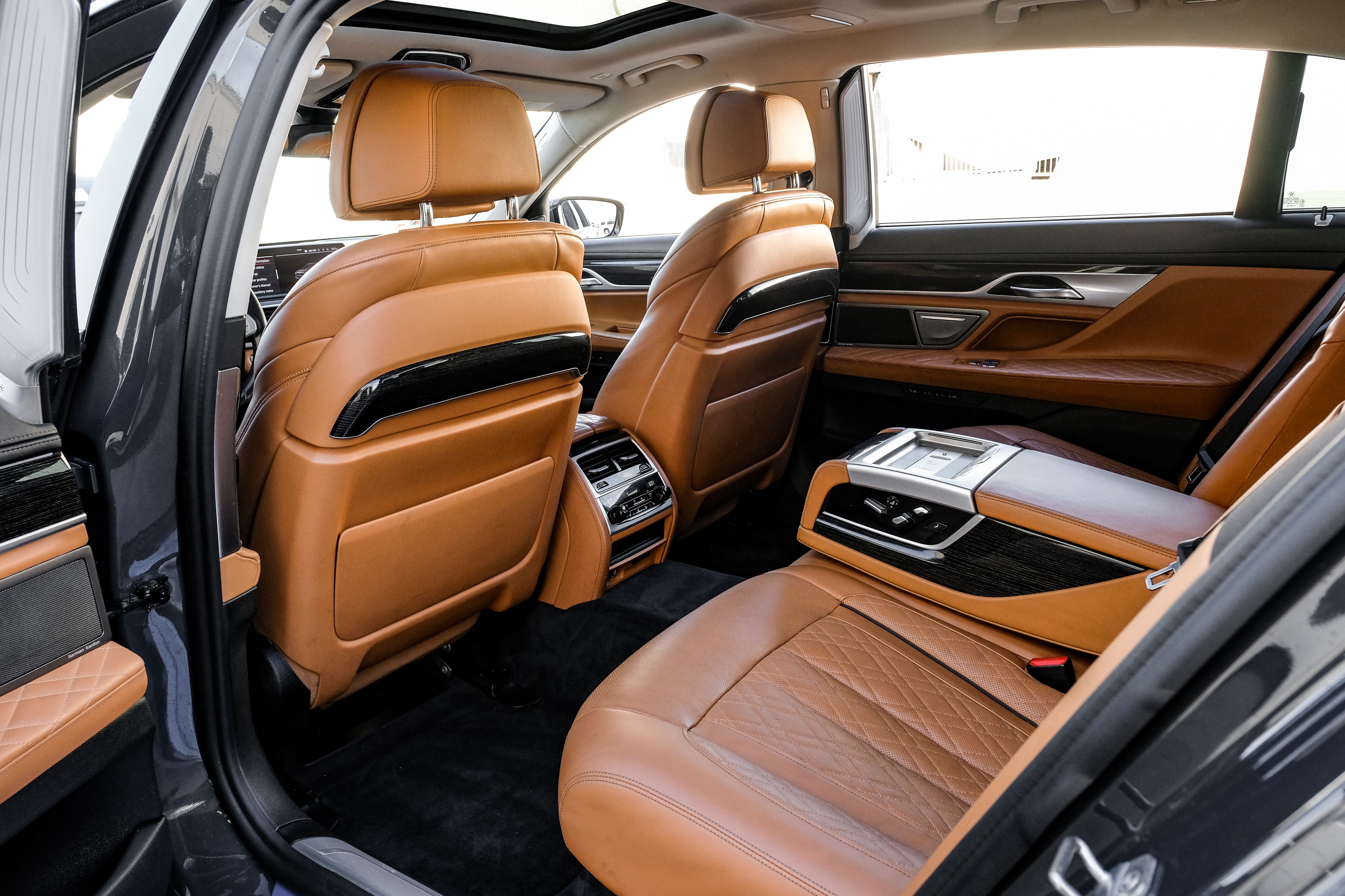 2020 BMW 7 Series 740i