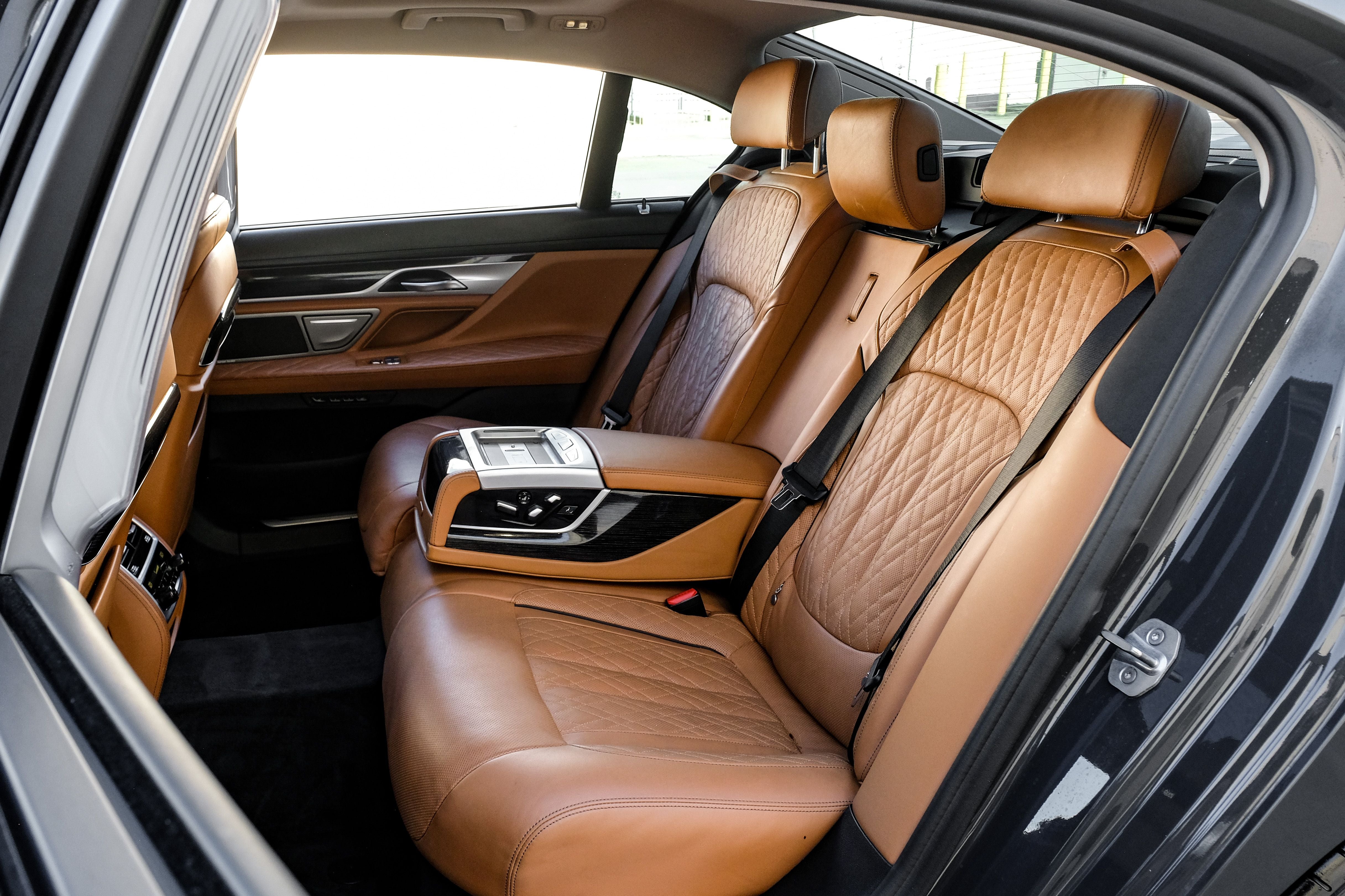 2020 BMW 7 Series 740i