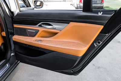 2020 BMW 7 Series 740i