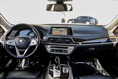 2020 BMW 7 Series 740i