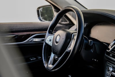 2020 BMW 7 Series 740i