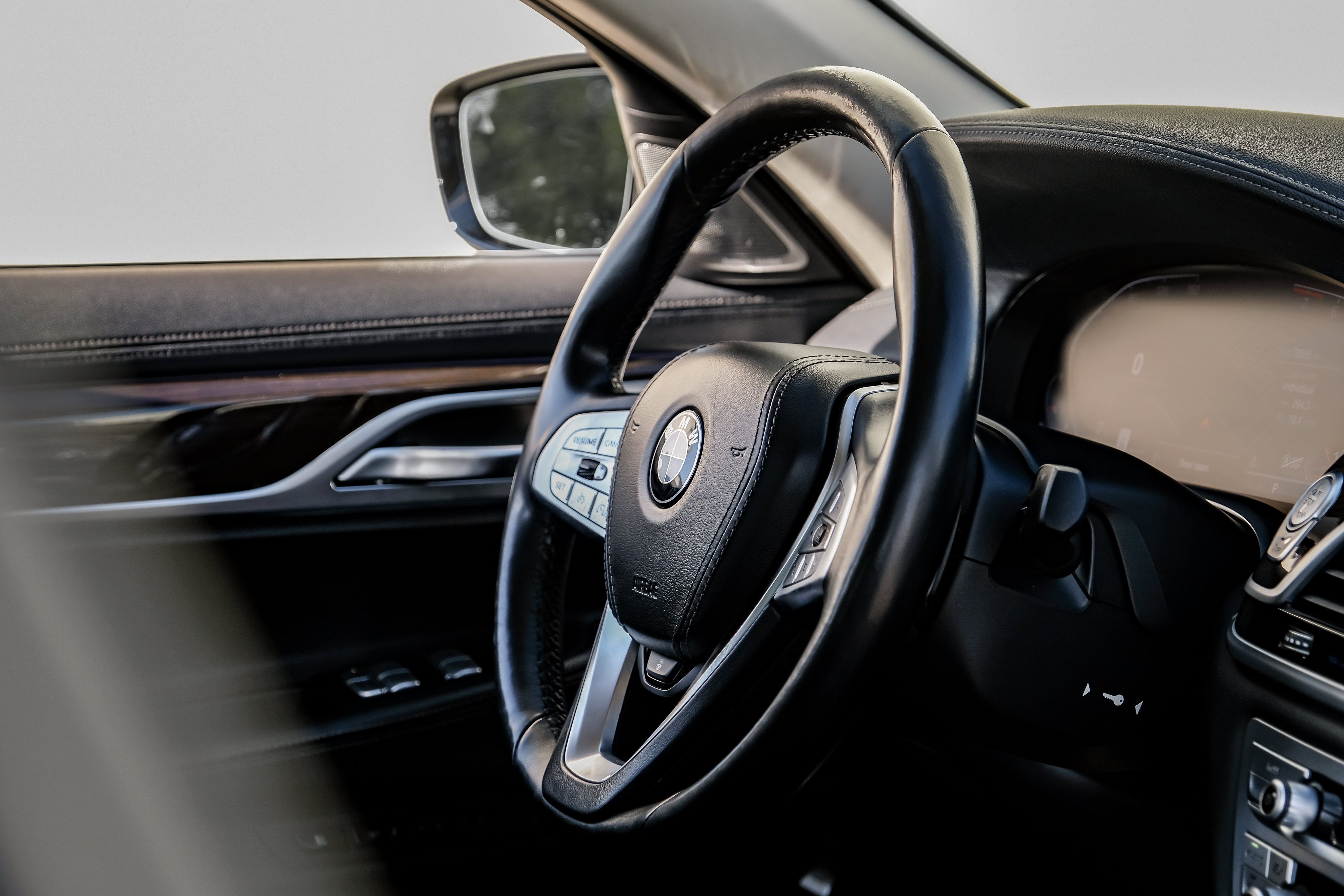 2020 BMW 7 Series 740i