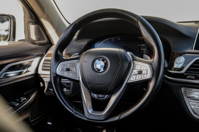 2020 BMW 7 Series 740i