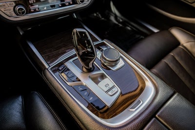 2020 BMW 7 Series 740i