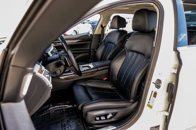 2020 BMW 7 Series 740i