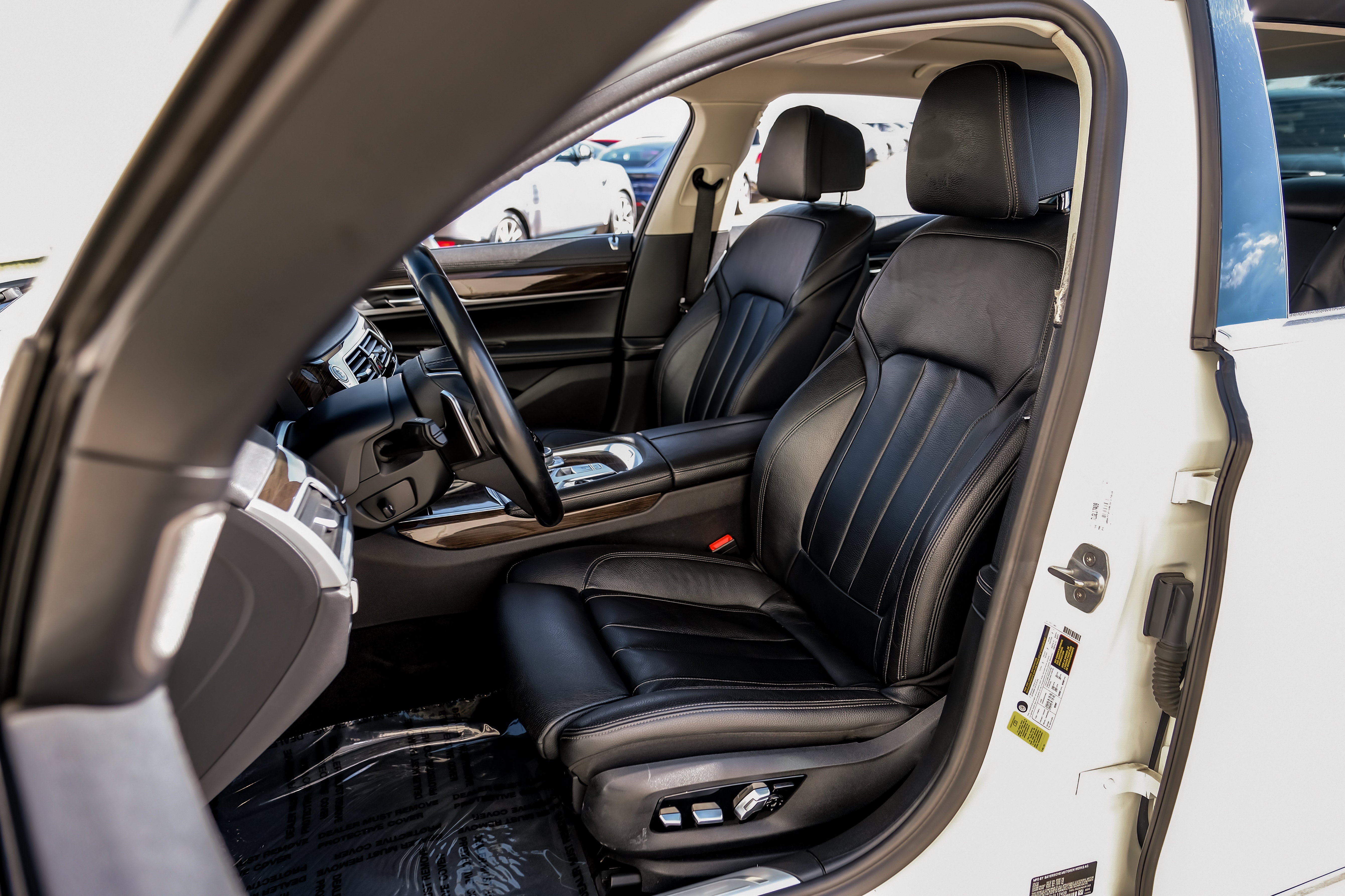 2020 BMW 7 Series 740i
