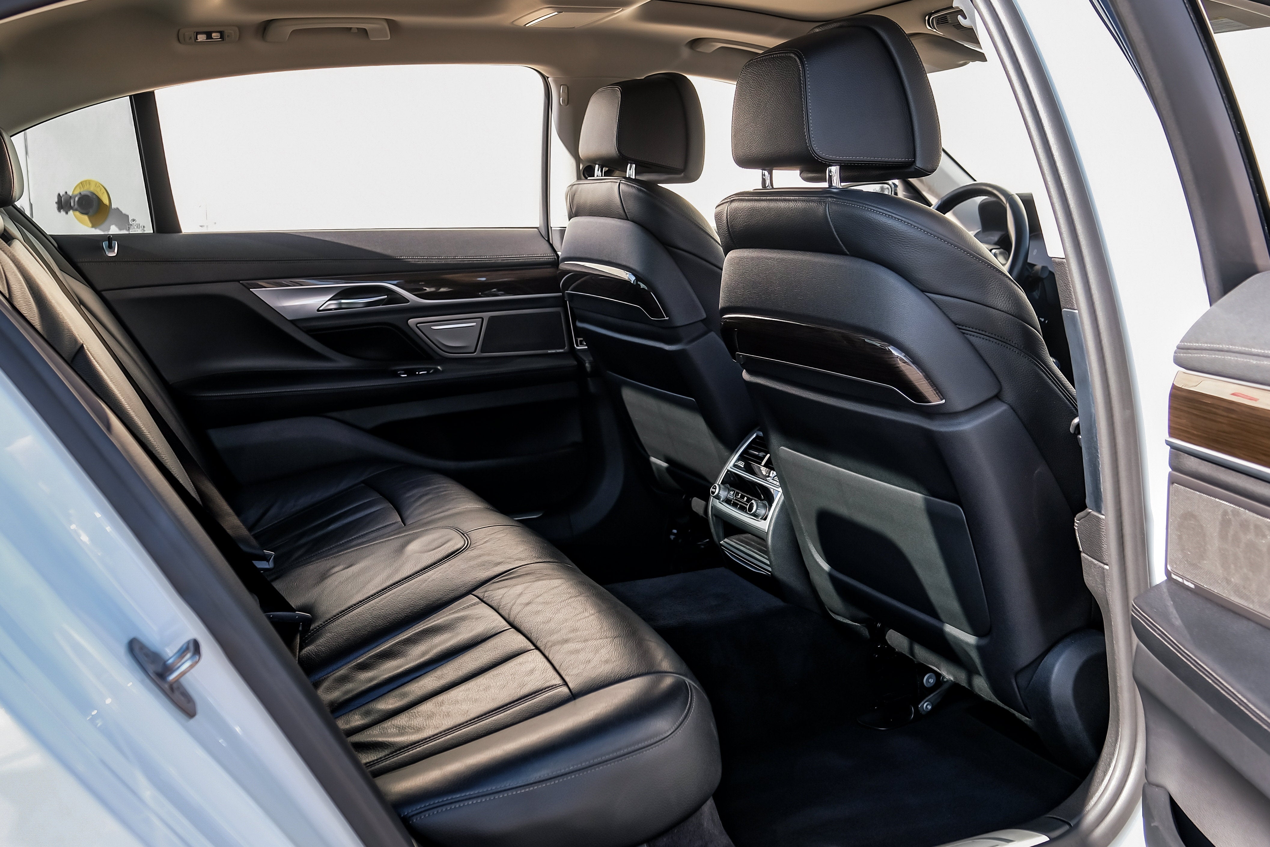 2020 BMW 7 Series 740i