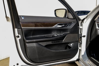 2020 BMW 7 Series 740i