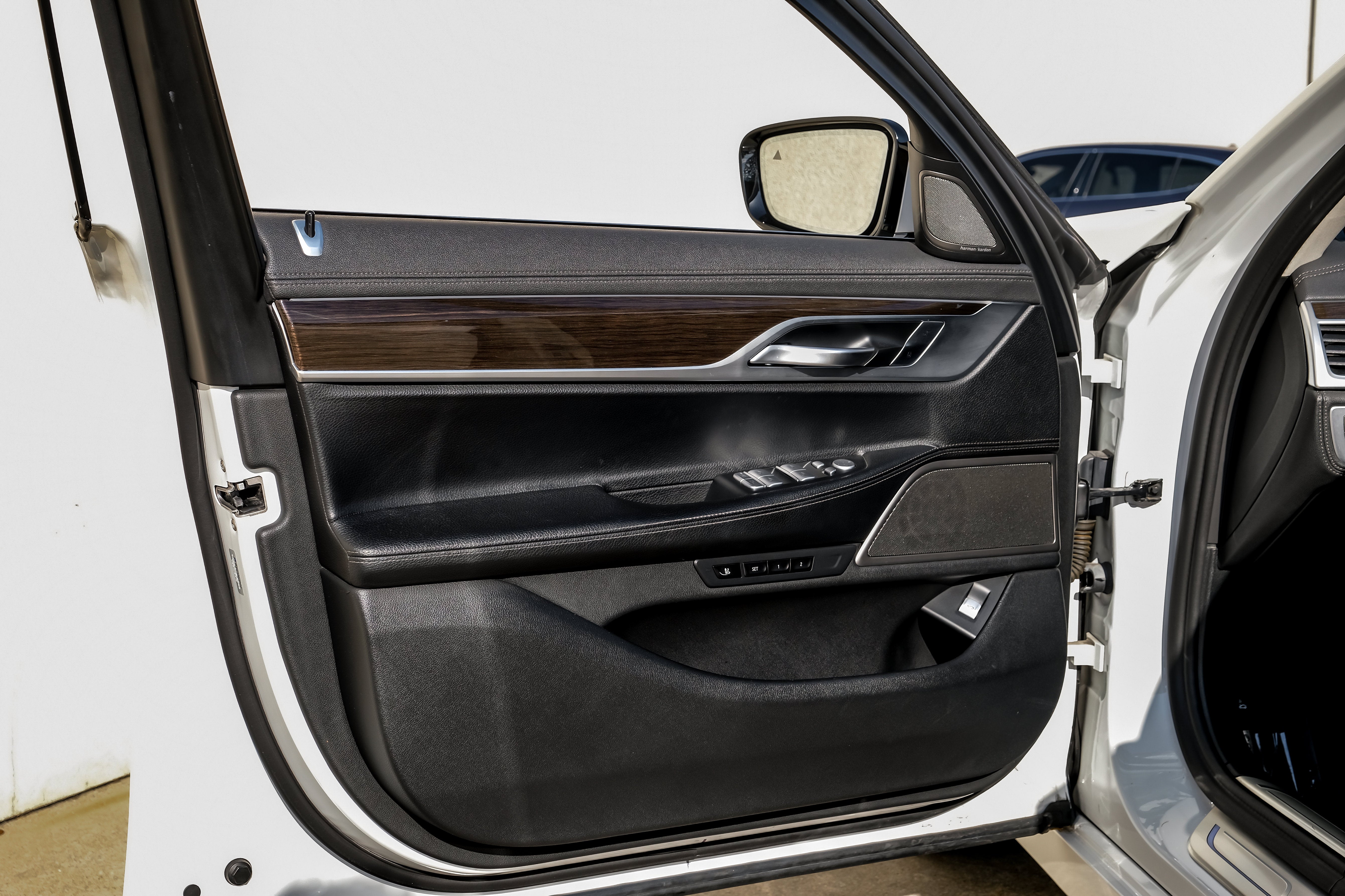 2020 BMW 7 Series 740i