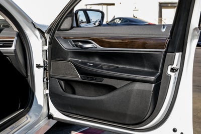 2020 BMW 7 Series 740i