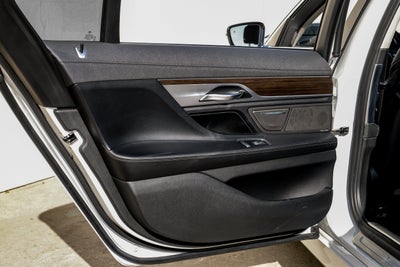 2020 BMW 7 Series 740i