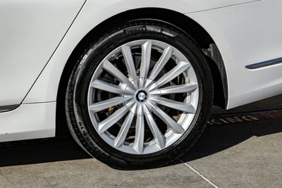 2020 BMW 7 Series 740i