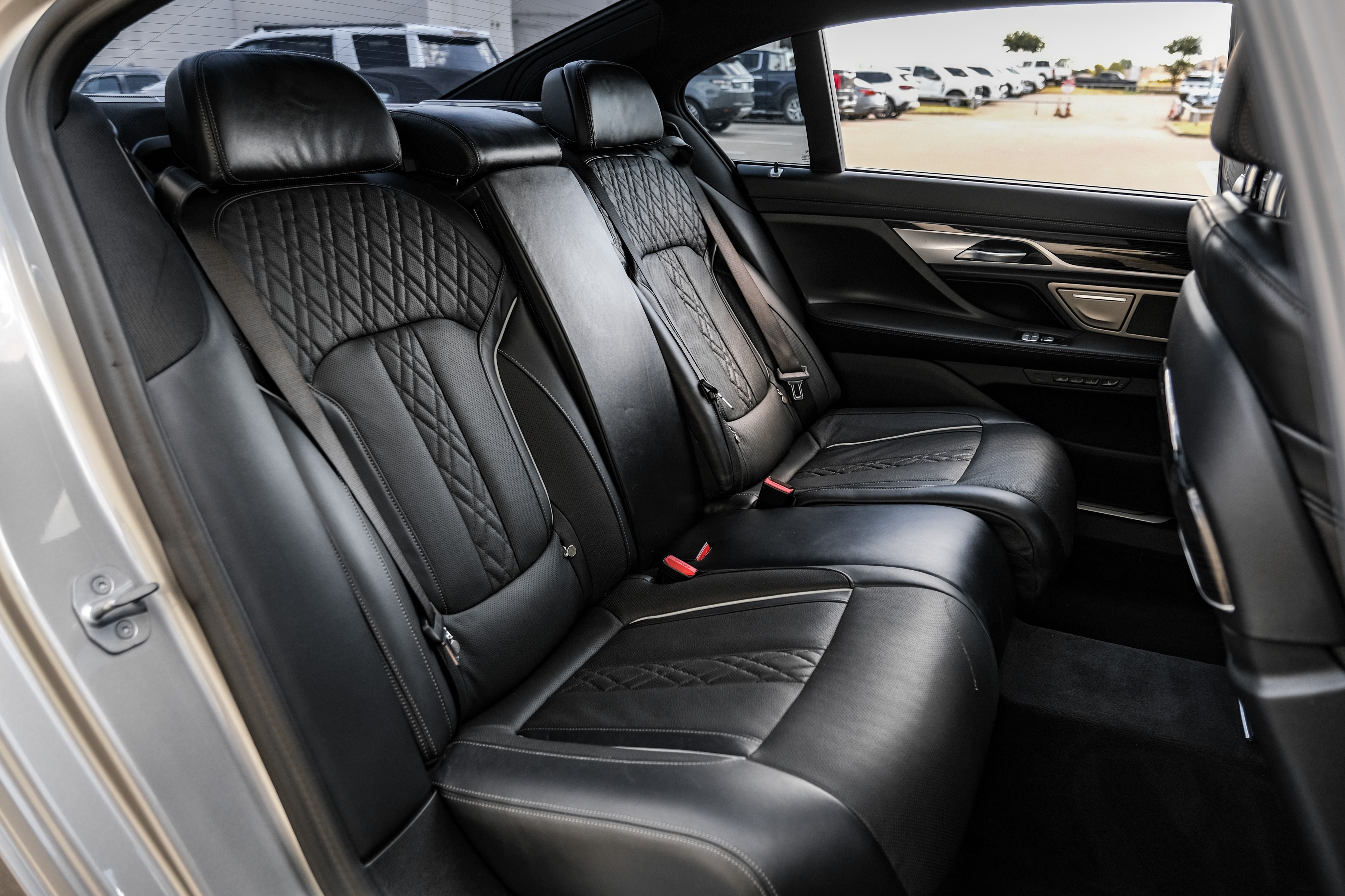 2022 BMW 7 Series 750i xDrive