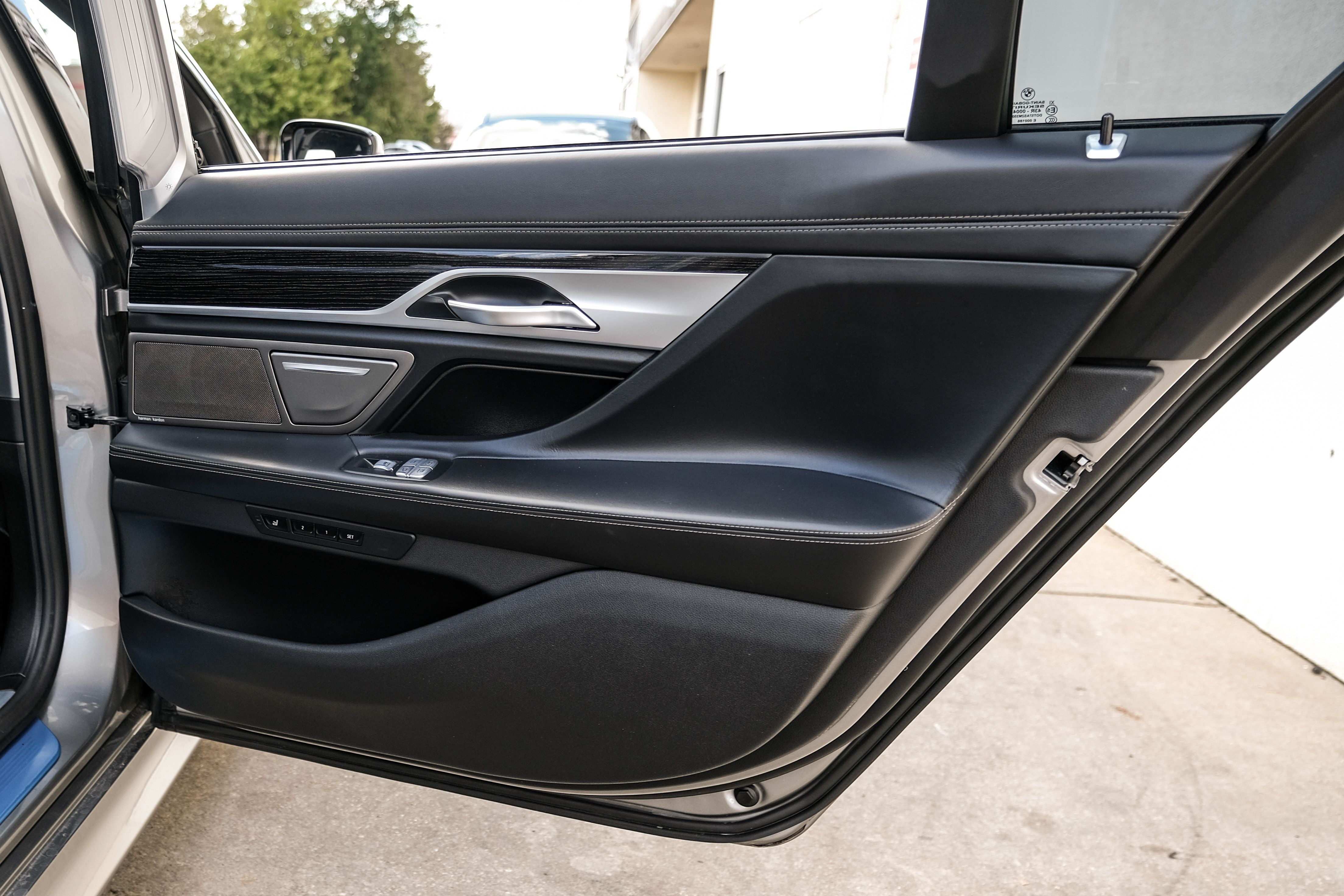 2022 BMW 7 Series 750i xDrive