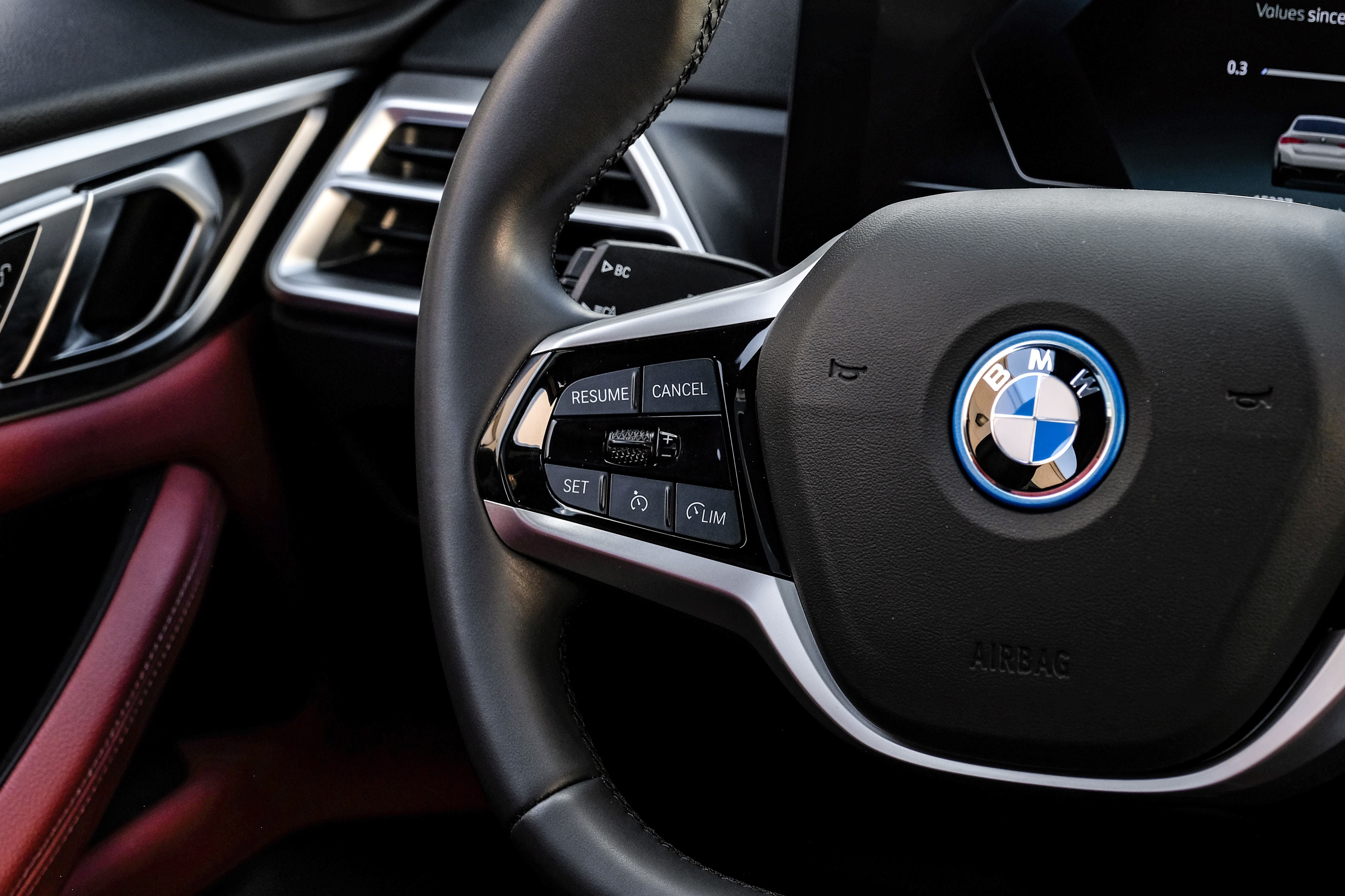 2025 BMW i4 eDrive40
