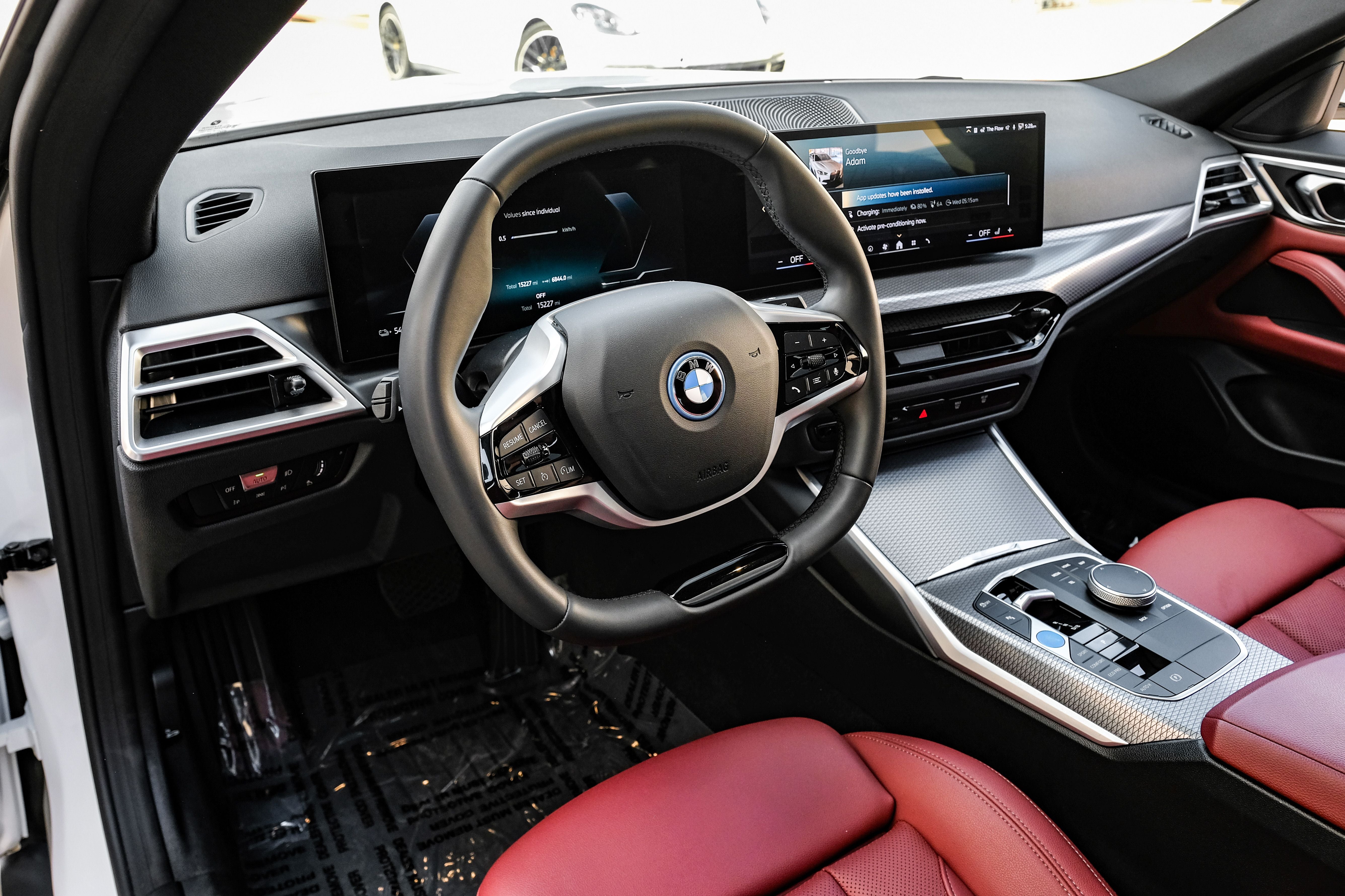 2025 BMW i4 eDrive40